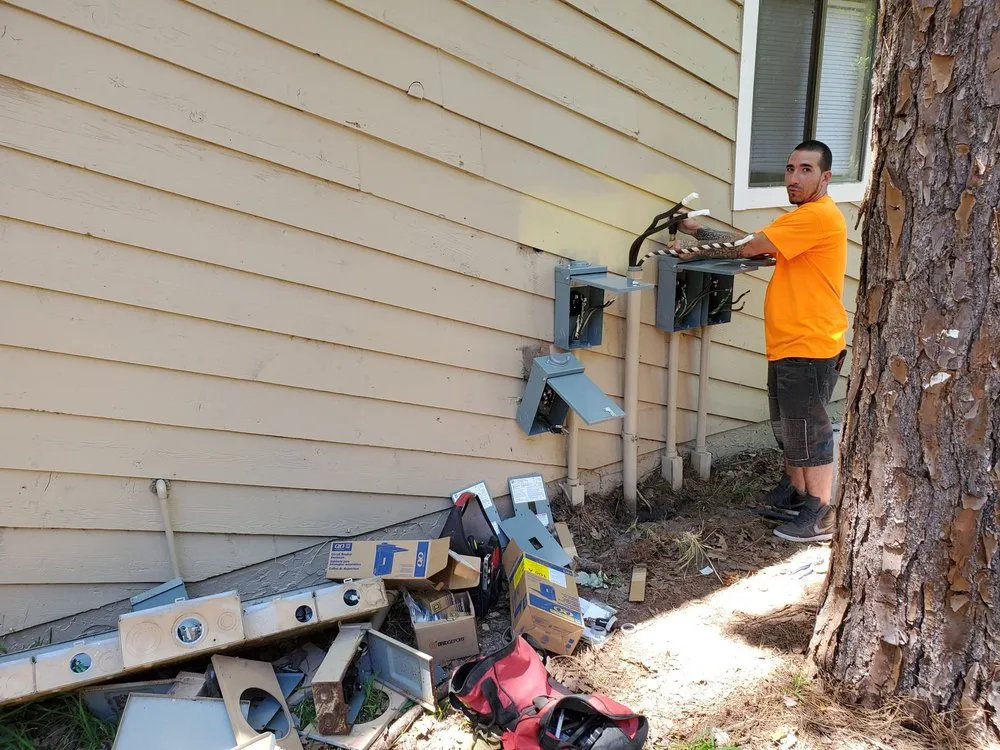 Slide of Veterans Lighthouse Electric