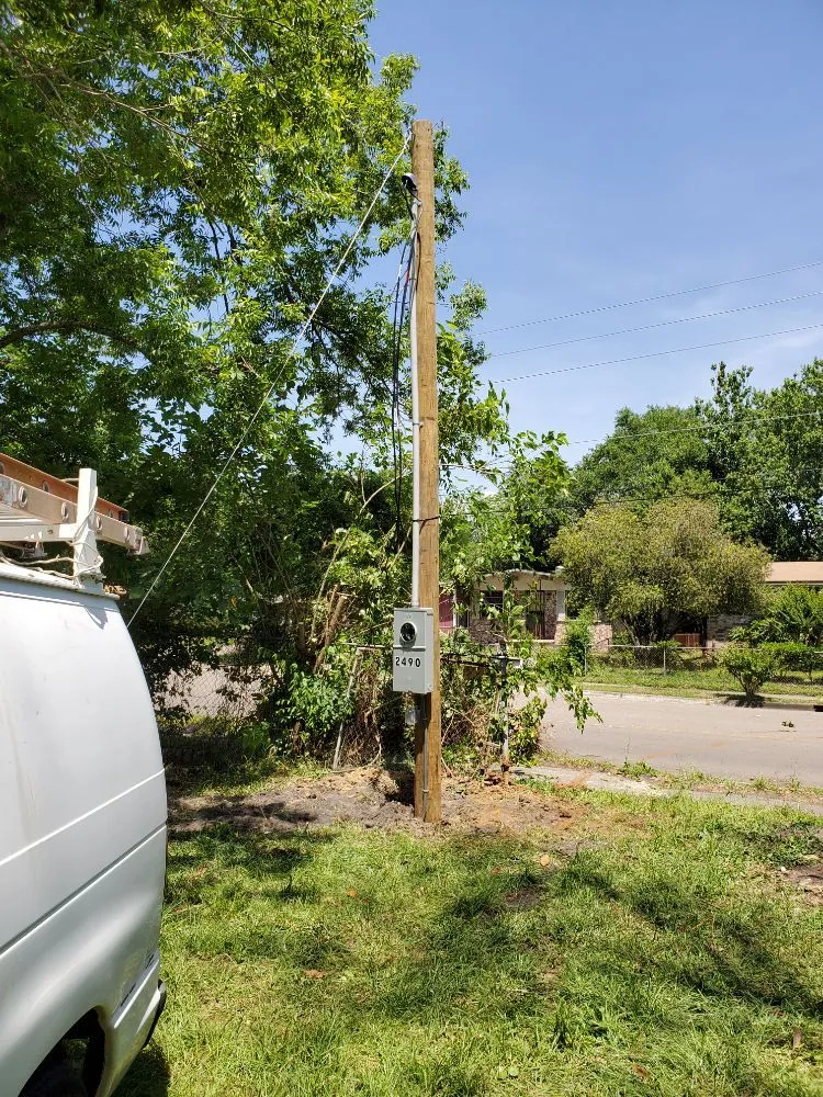 Slide of Veterans Lighthouse Electric