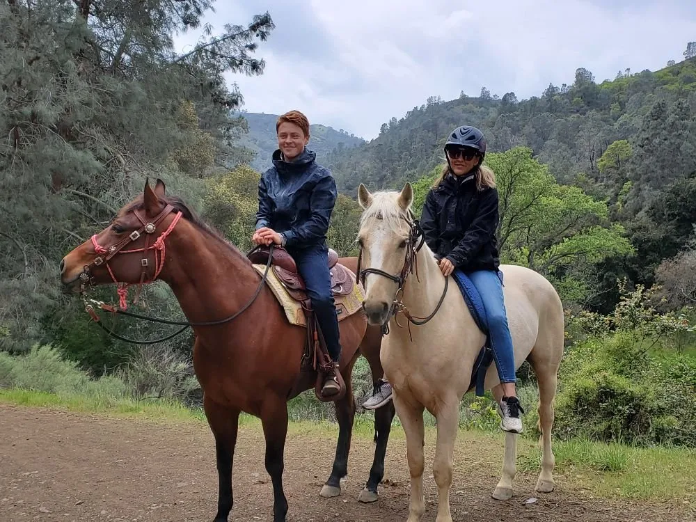 Slide of Veterans  Lighthouse Electric
