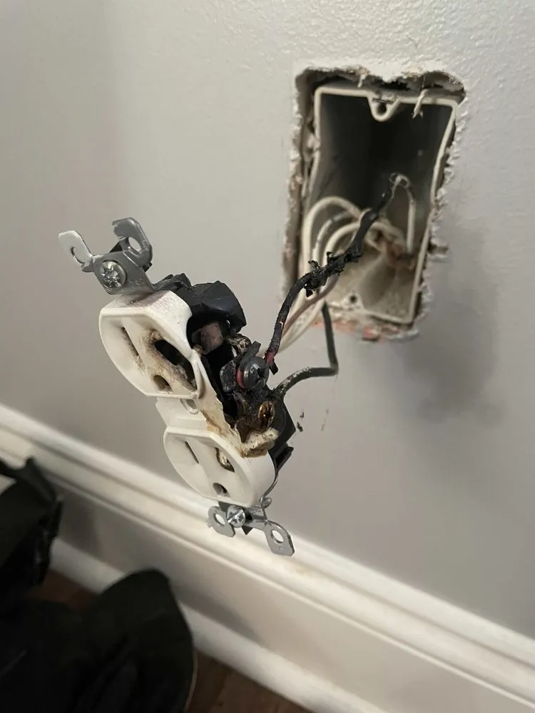 Slide of Vhek Electrical Solutions