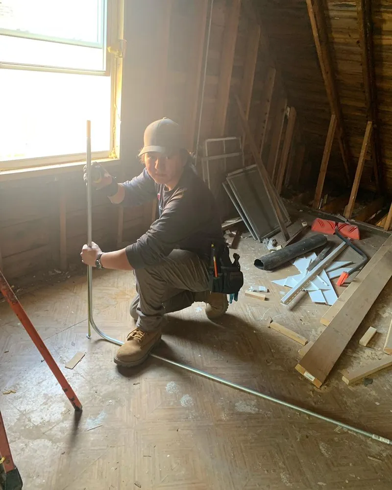 Slide of V&I Electric