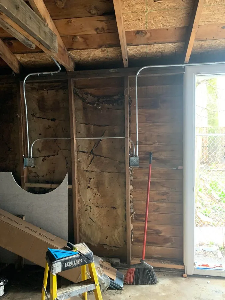 Slide of V&I Electric