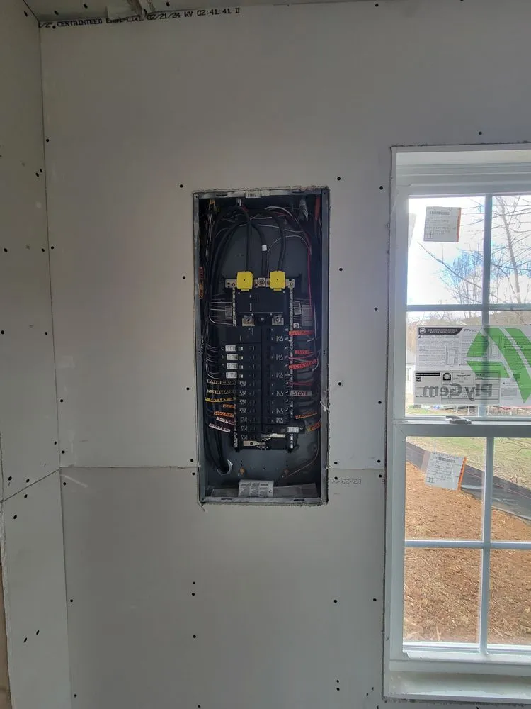 Licensed electrician providing wiring installation in Hardy, VA - Viar Brothers
