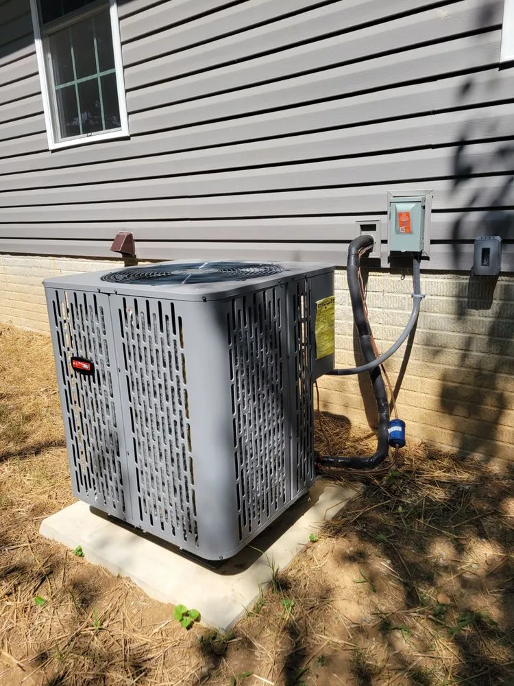 Licensed wiring installation in Hardy, VA by Viar Brothers