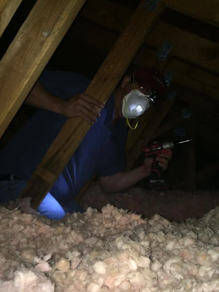 Slide of Victor Tiche Electric