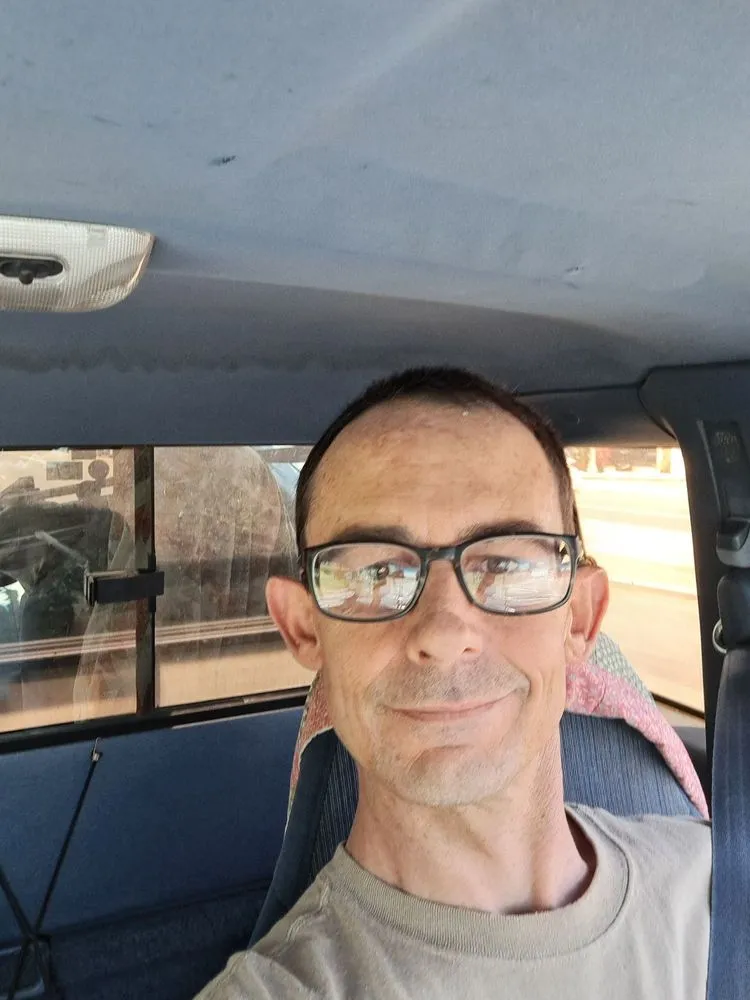 Slide of Victor White Handyman