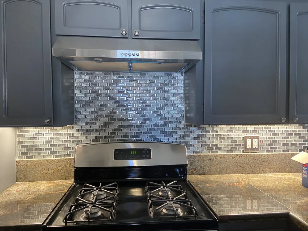 Slide of Victor's Handyman and Remodeling Services