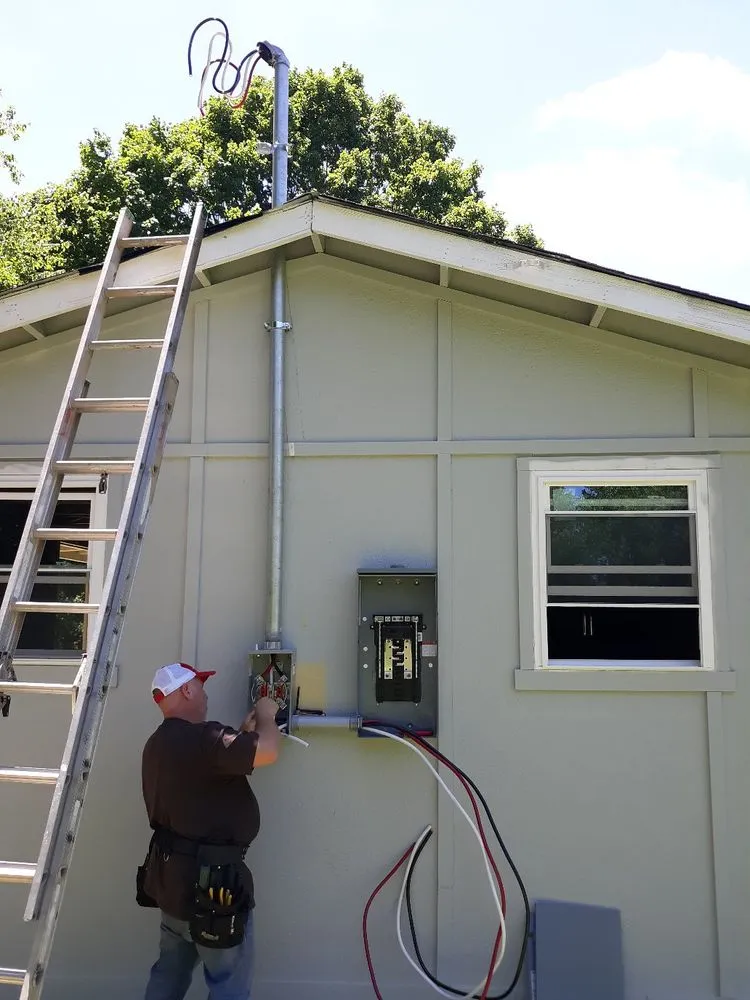 Trusted electrician providing outlet and switch repair in Hermitage, TN - Victronix Electrical