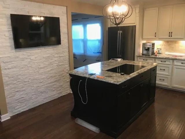 Slide of VIK Remodel Inc