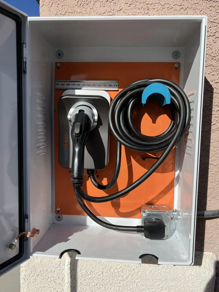 Emergency emergency electrical service experts serving ,  - Vik’s Electrical services