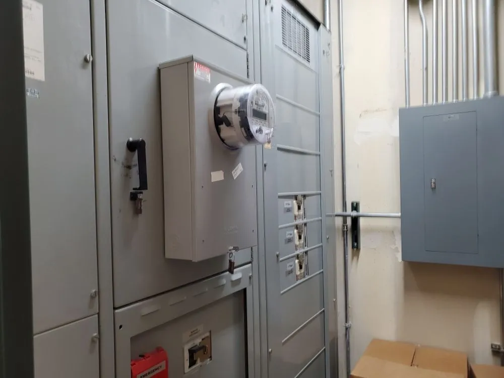 Slide of Vilano Electric