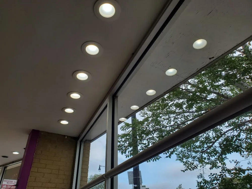 Slide of Vilano Electric