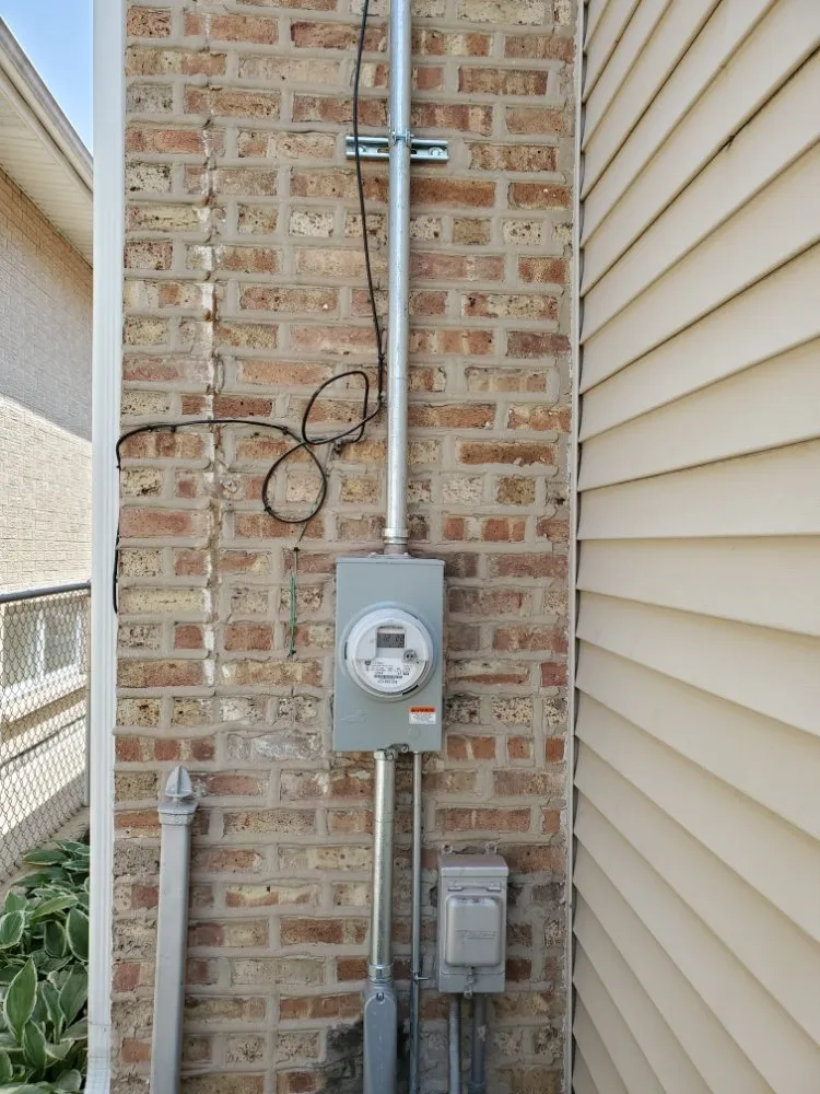 Slide of Vilano Electric