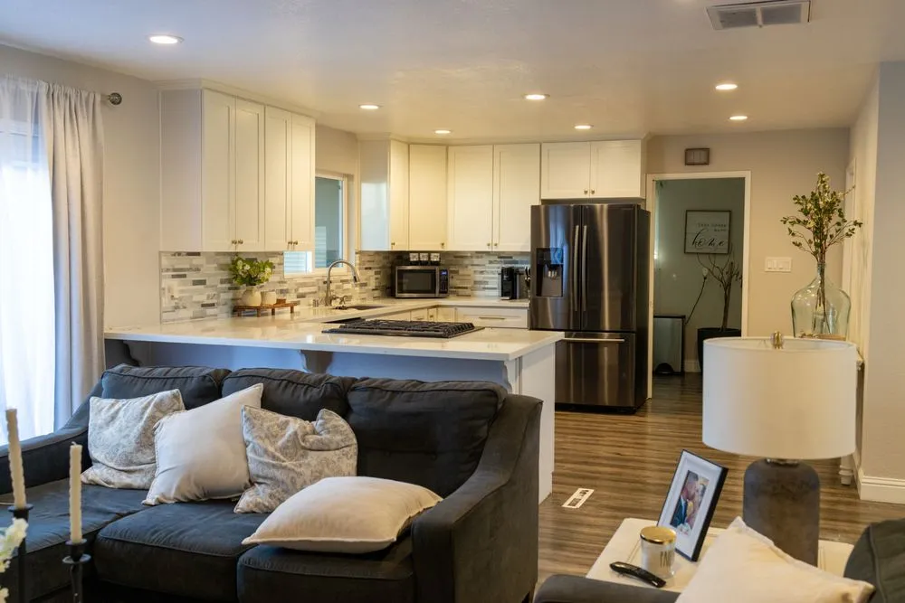 Slide of Villa Electric