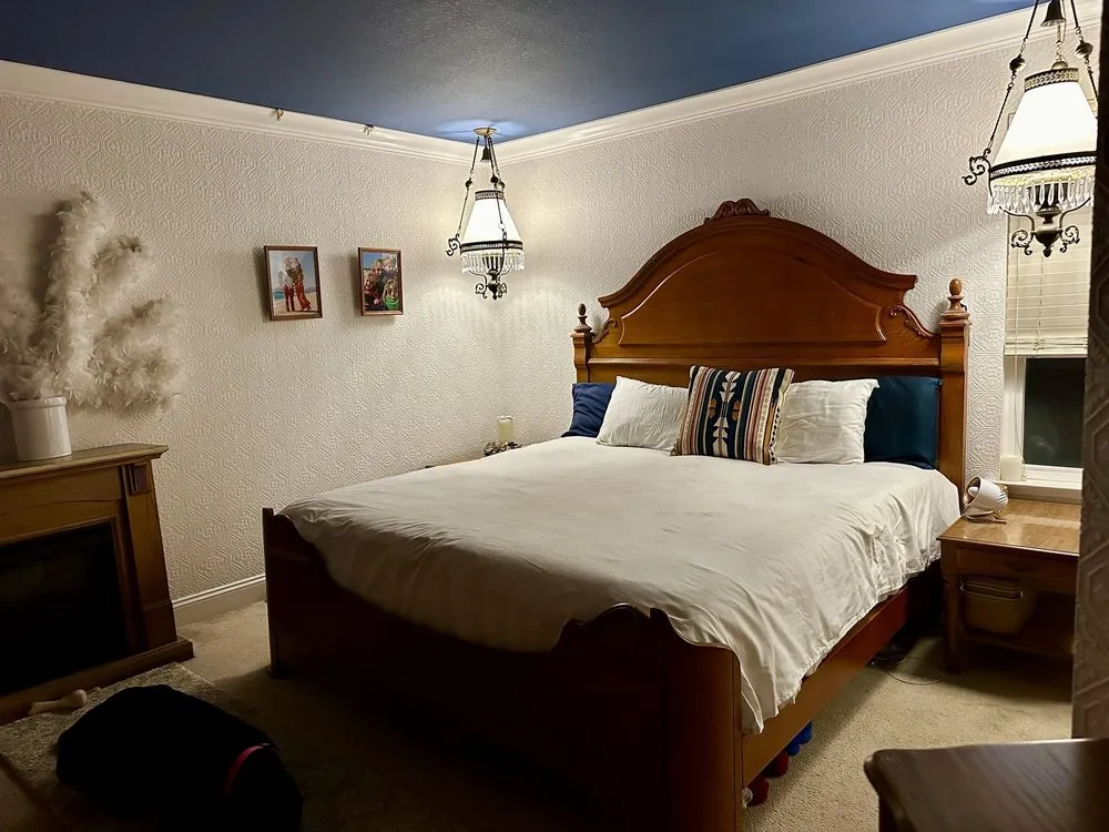 Slide of Villa Electric