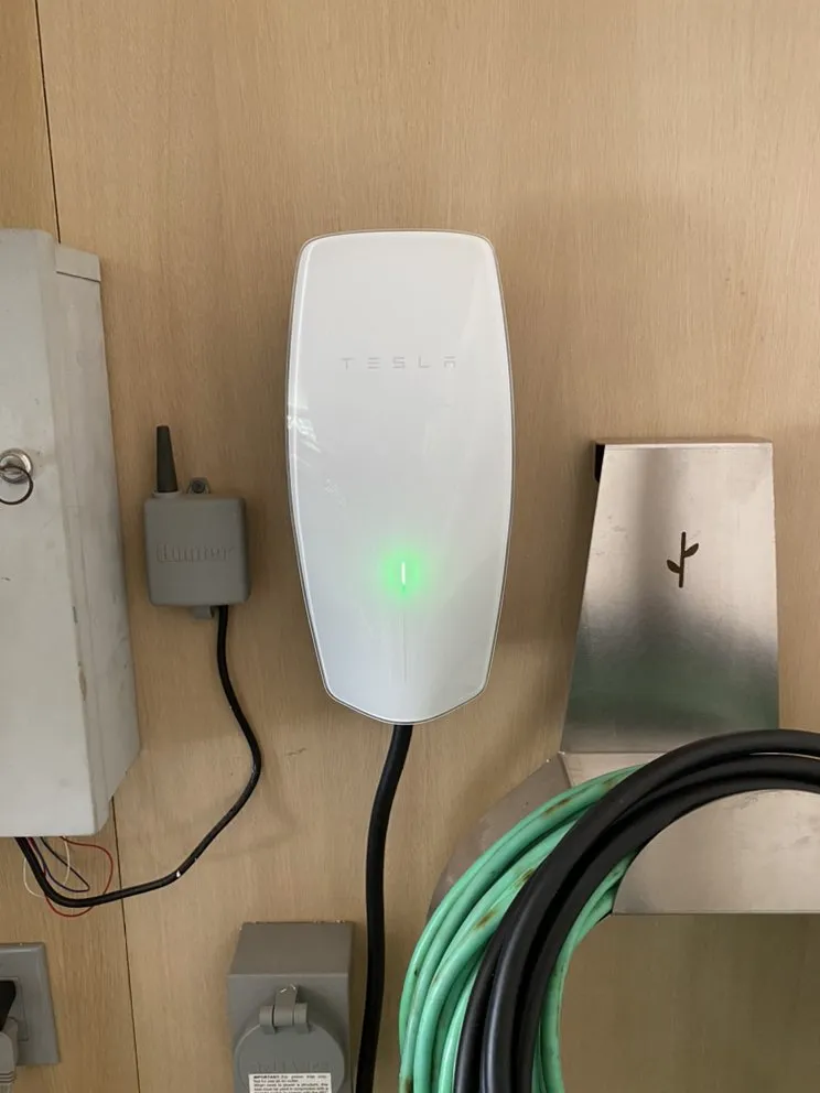 Slide of Villa Electrical Contracting