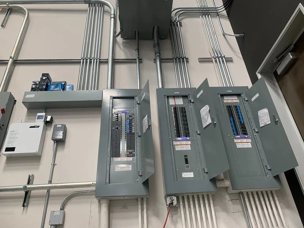 Slide of Villa Park Emergency Electrician