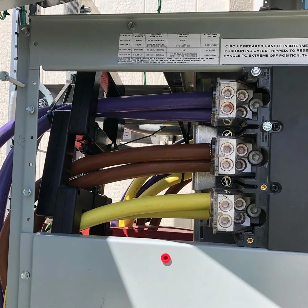 Trusted electrician providing electrical repair in , 