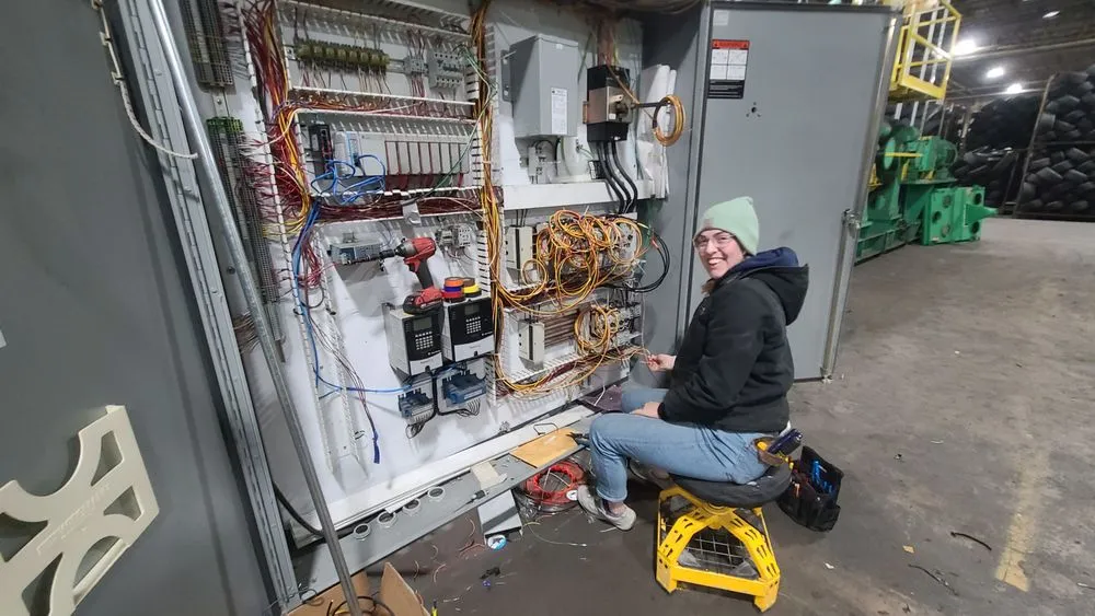 Slide of Visco Electric