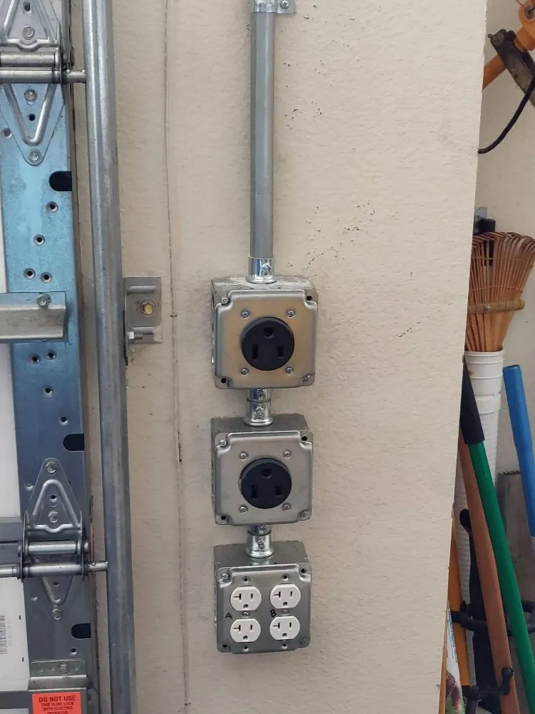 Affordable circuit breaker repair experts serving ,  - Vista Electric