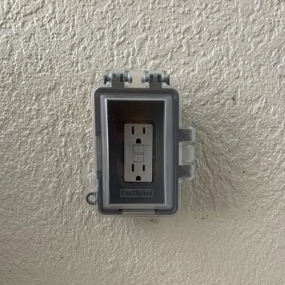 Slide of Visual Electrician Service