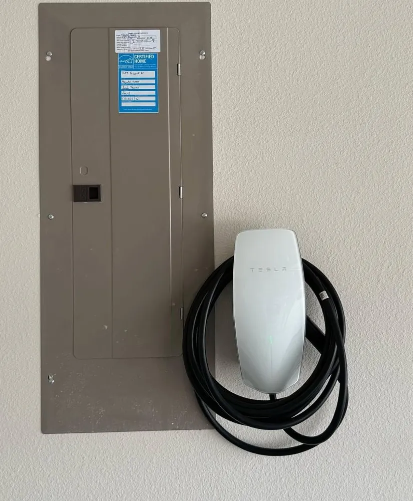 Affordable electrician providing panel upgrade in Orange County, CA - Vitality Electric