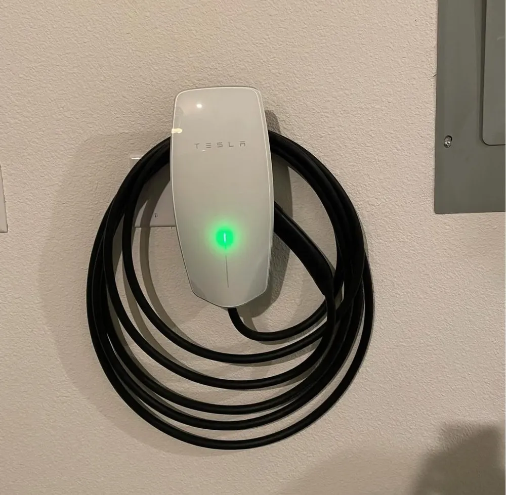 Expert electrician providing panel upgrade in Orange County, CA - Vitality Electric