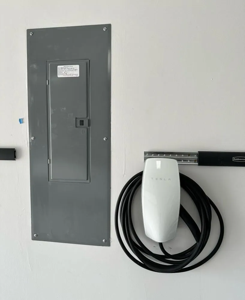 Trusted circuit breaker repair in Orange County, CA by Vitality Electric