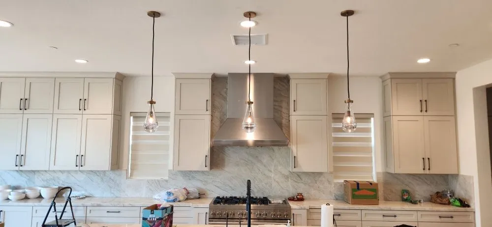 Slide of Vitor's Handyman