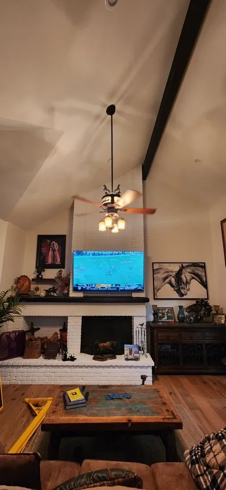 Slide of Vitor's Handyman