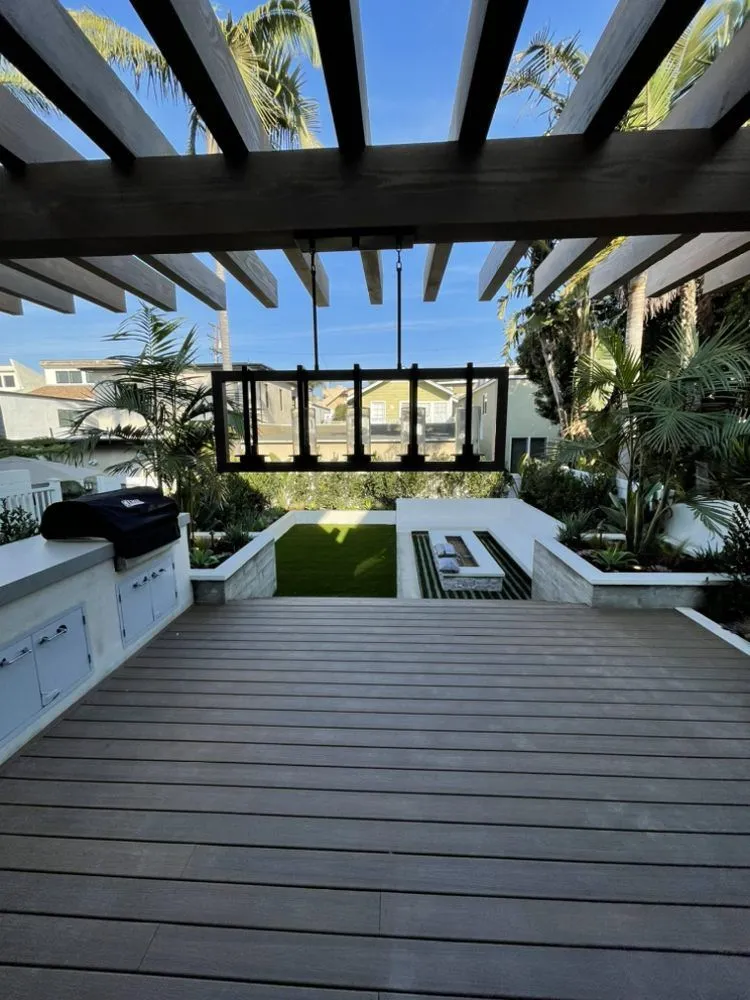 Slide of Vitor's Handyman