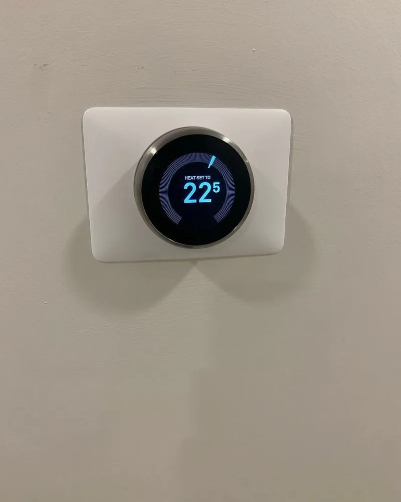 Slide of Vivid Emergency Electrician