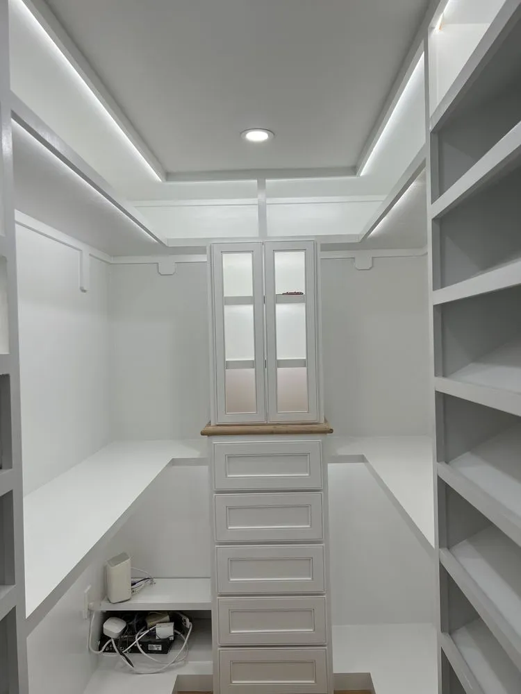 Slide of Vixtec Electrical Maintenance