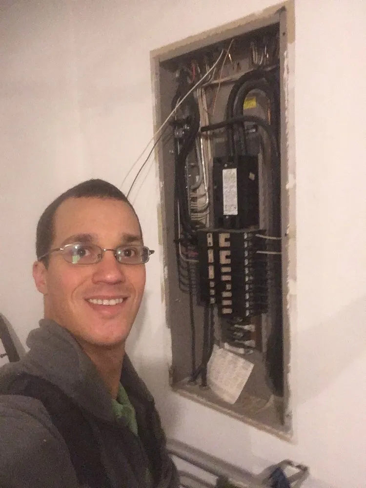 Licensed panel upgrade in ,  by VJR Electric