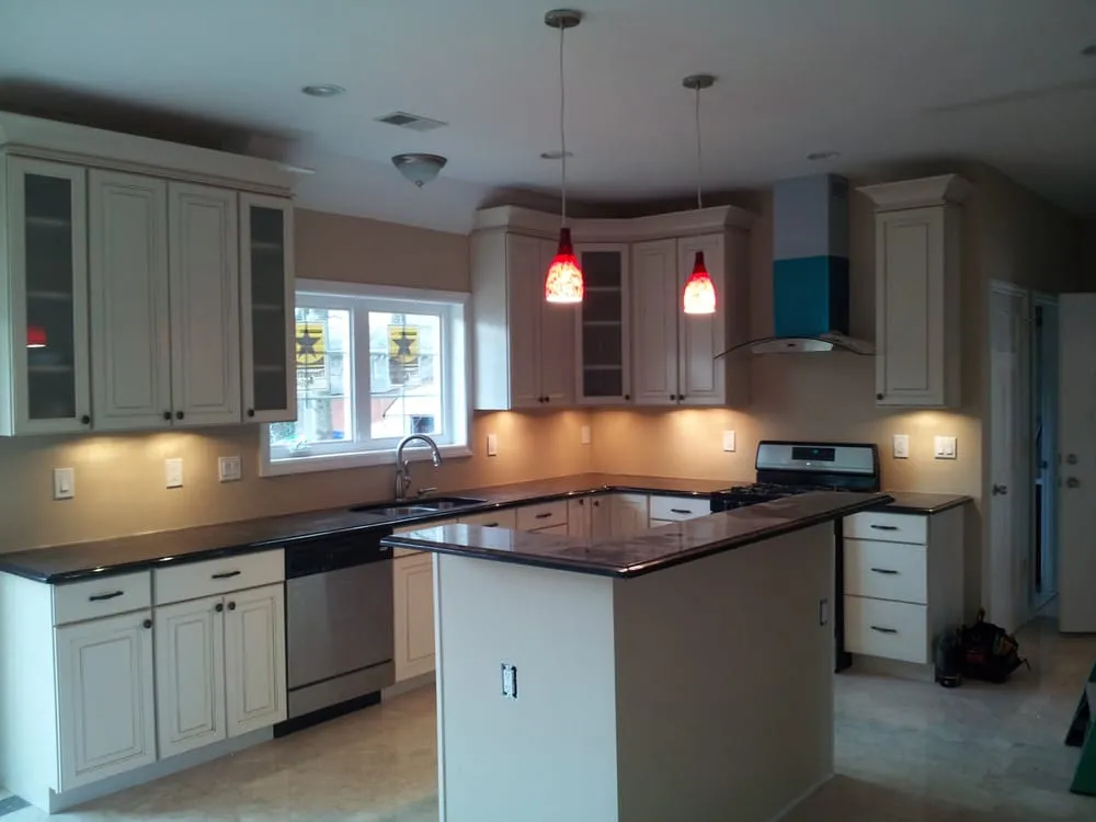 Emergency electrician providing wiring installation in , 