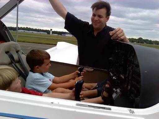 Slide of Vne Electric