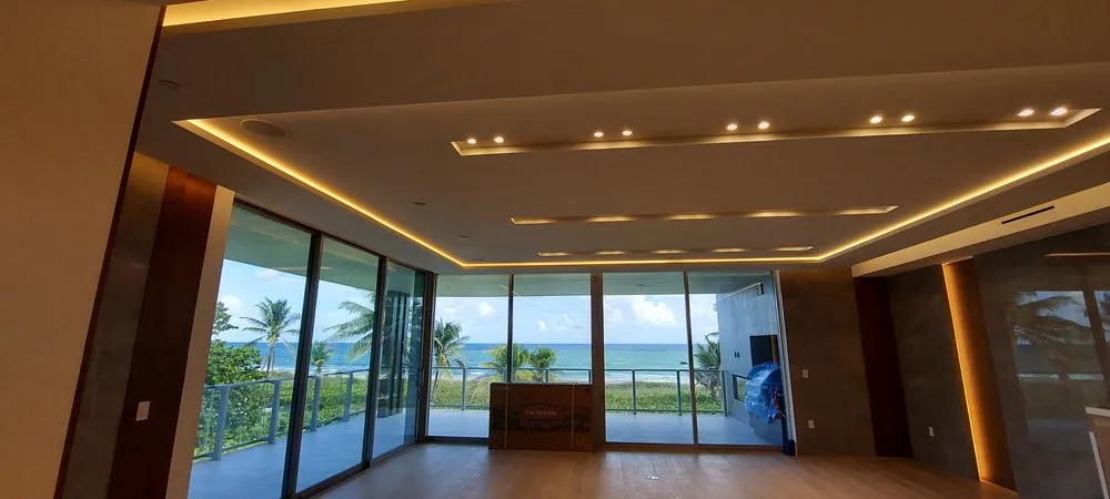 Slide of VNG Electric