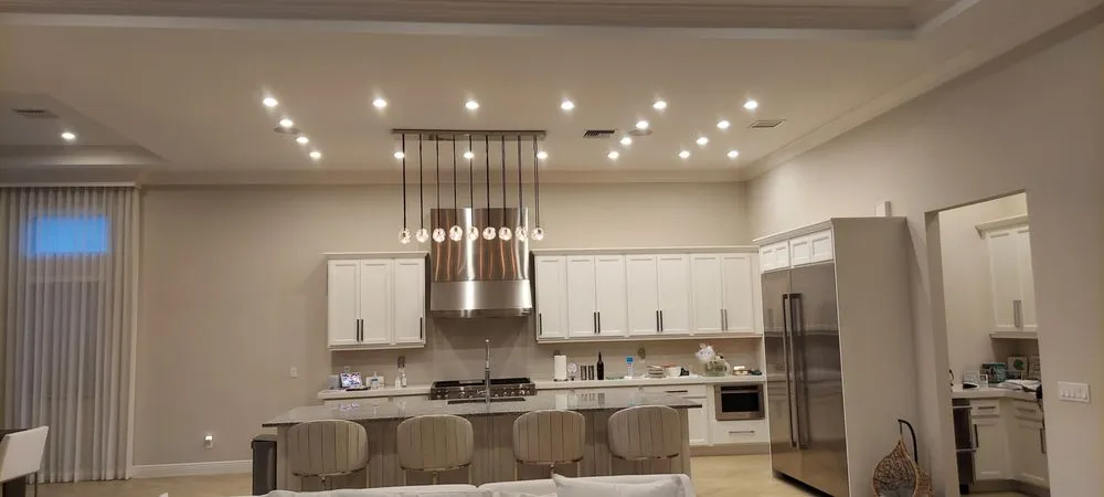 Slide of VNG Electric