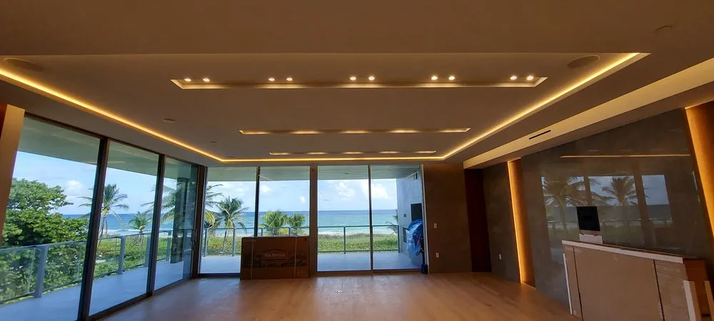 Slide of VNG Electric