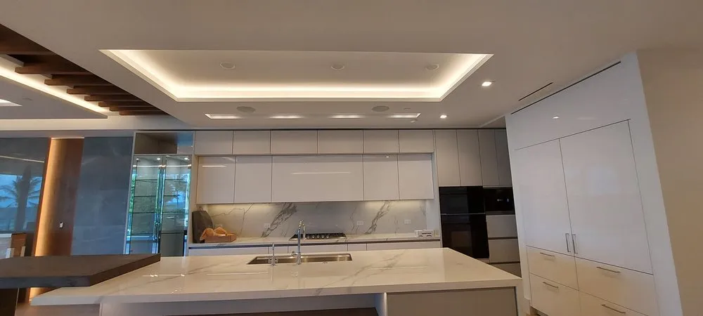 Slide of VNG Electric