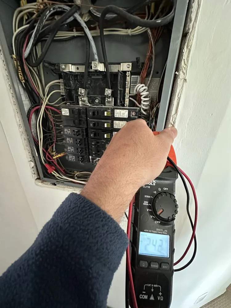 Slide of VNH Electric