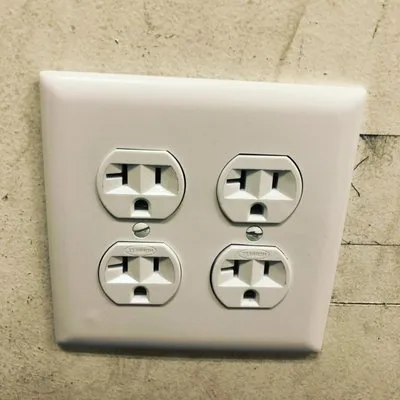 Vocal Electrician Logo