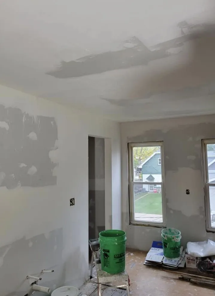 Slide of Vodnik Handyman Services