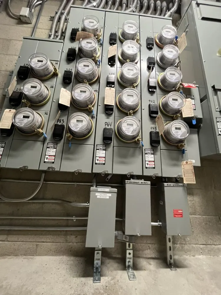 Slide of Volt & More