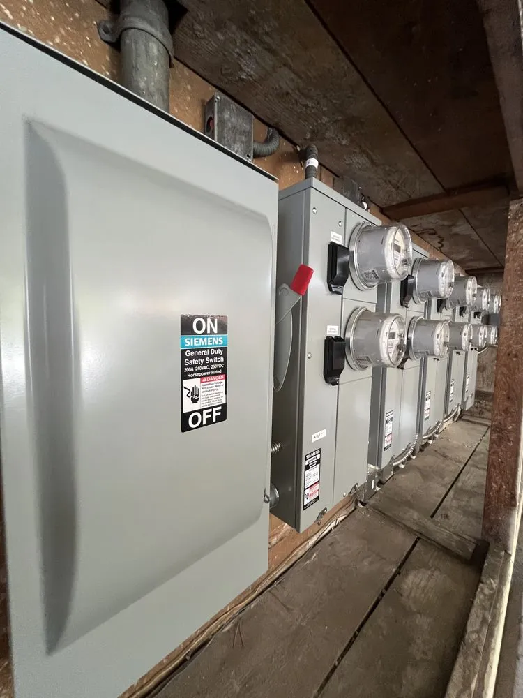 Slide of Volt & More