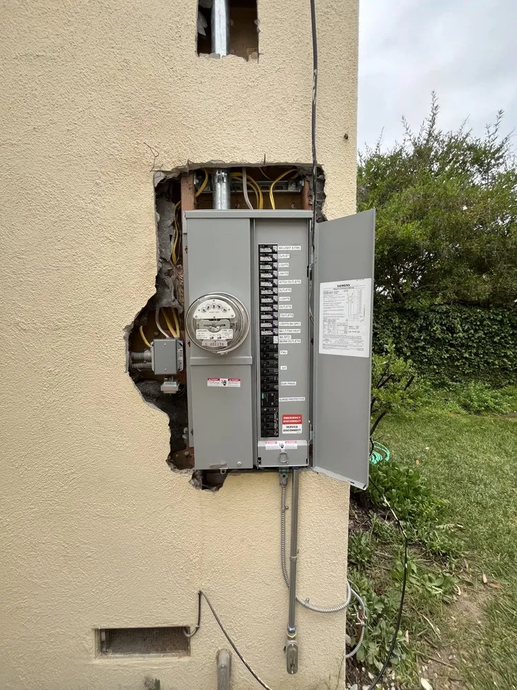 Slide of Volt & More