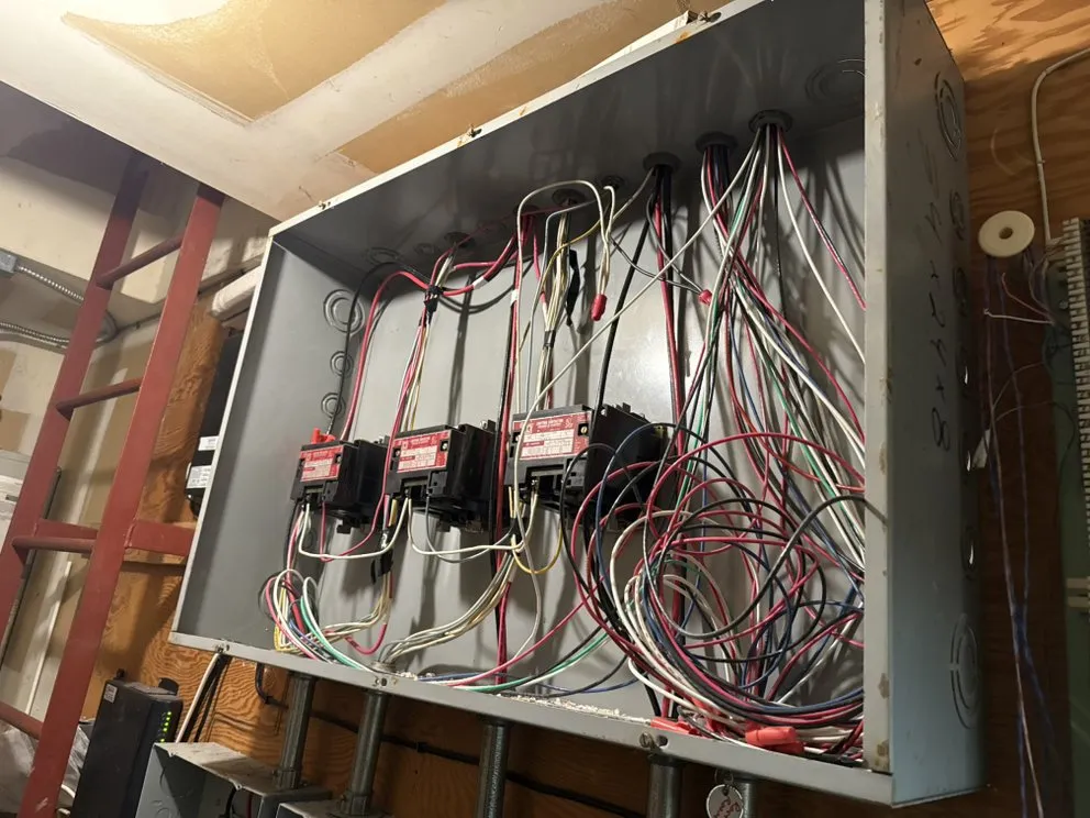 Slide of Volt Tech Electric