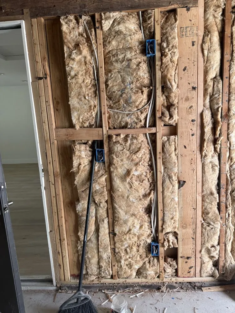 Slide of Volt Tech Electric