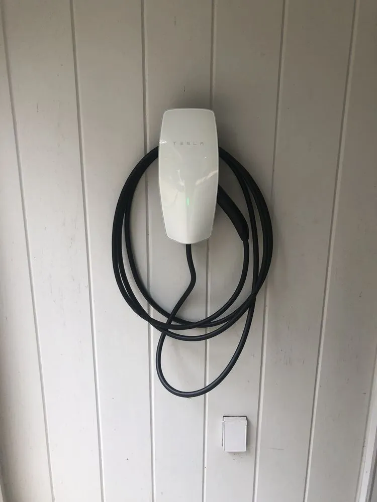 Slide of Volta Electric