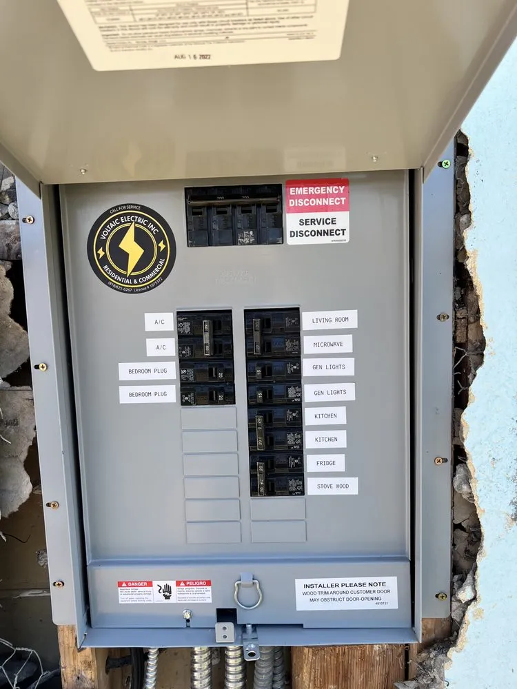 Certified electrician providing circuit breaker repair in San Fernando Valley, CA - Voltaic Electric